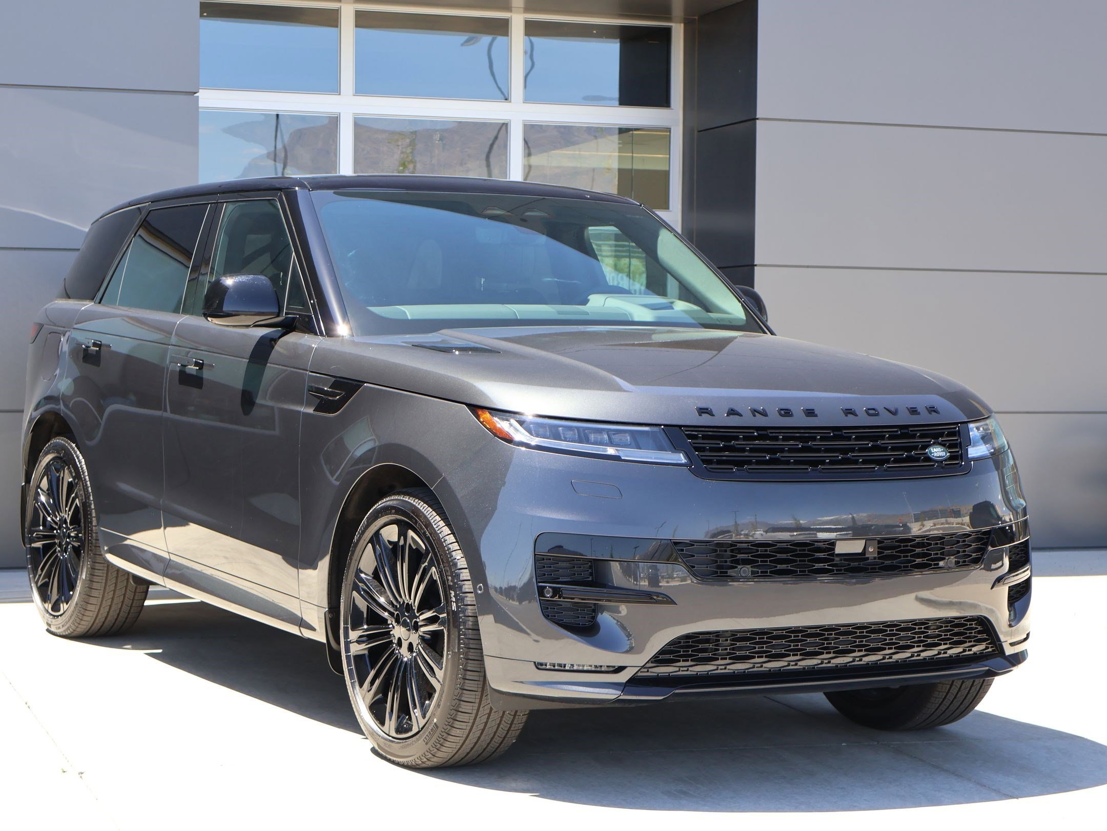 New 2026 Carpathian Grey LAND ROVER P400 Dynamic SE image 3