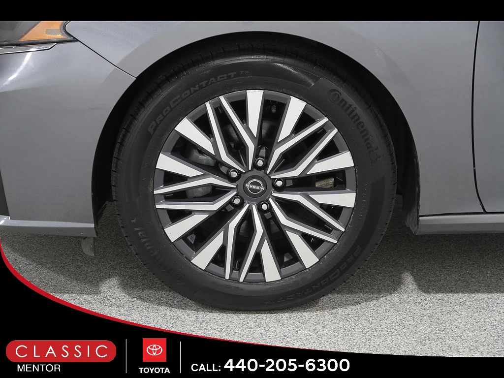 Used 2023 Gun Metallic Nissan 2.5 SV image 20