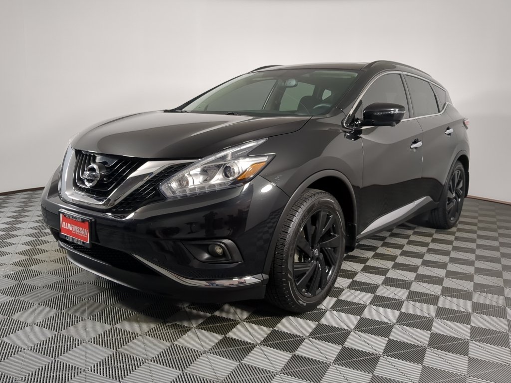 Used 2017 Magnetic Black Metallic Nissan Platinum image 5