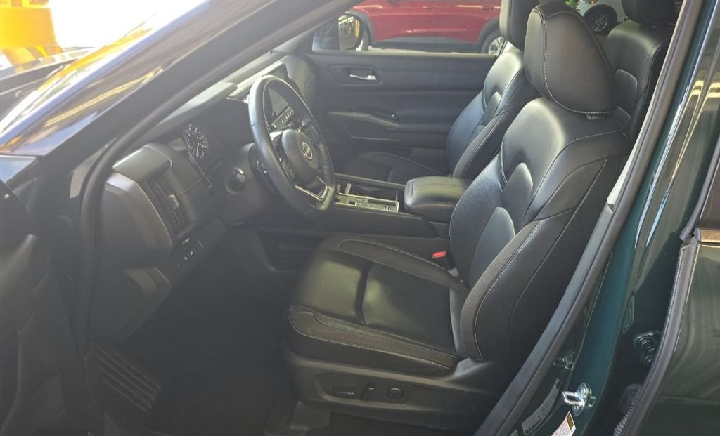 Used 2023 Black Nissan SL image 7