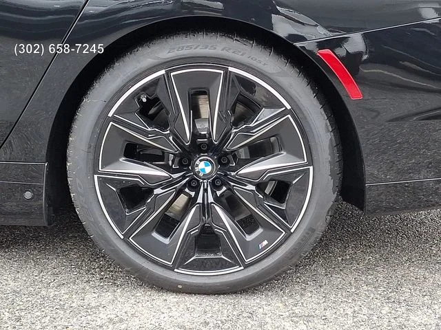 New 2026 Black Sapphire Metallic BMW xDrive60 image 8