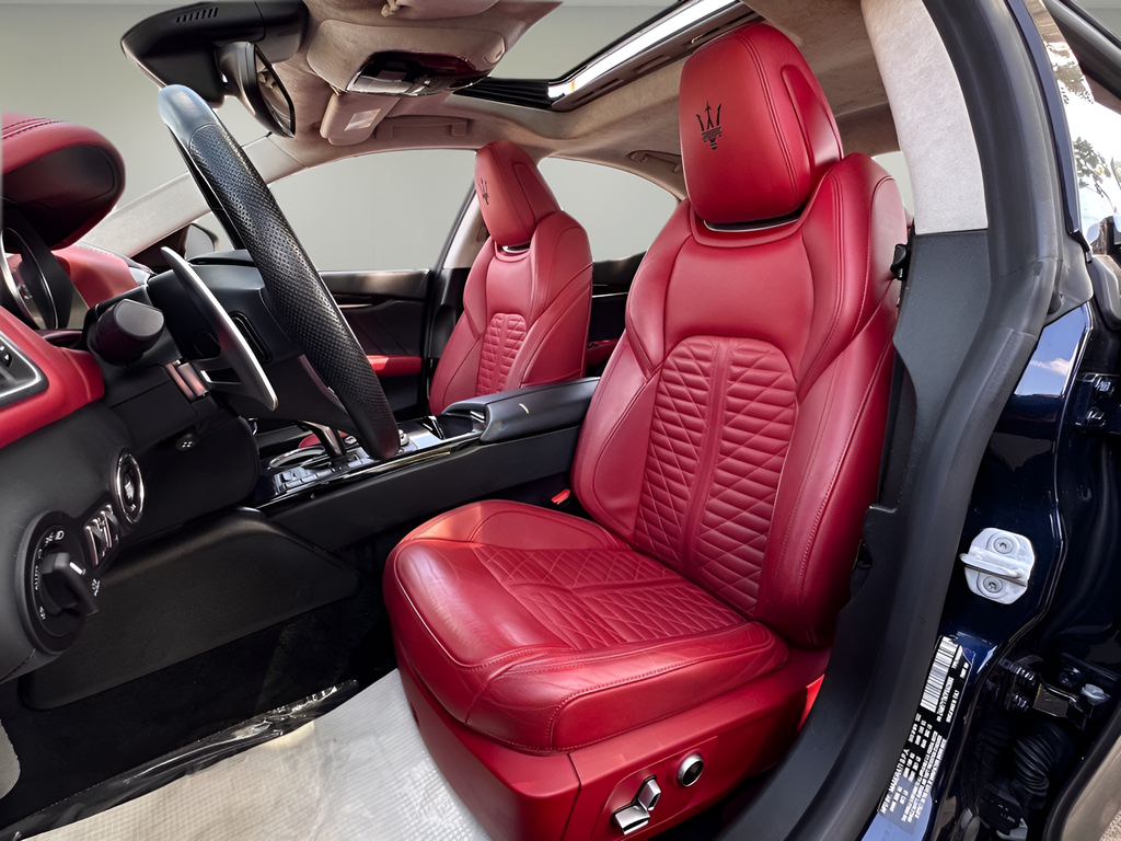 Used 2023 Blue Maserati Modena Q4 image 6