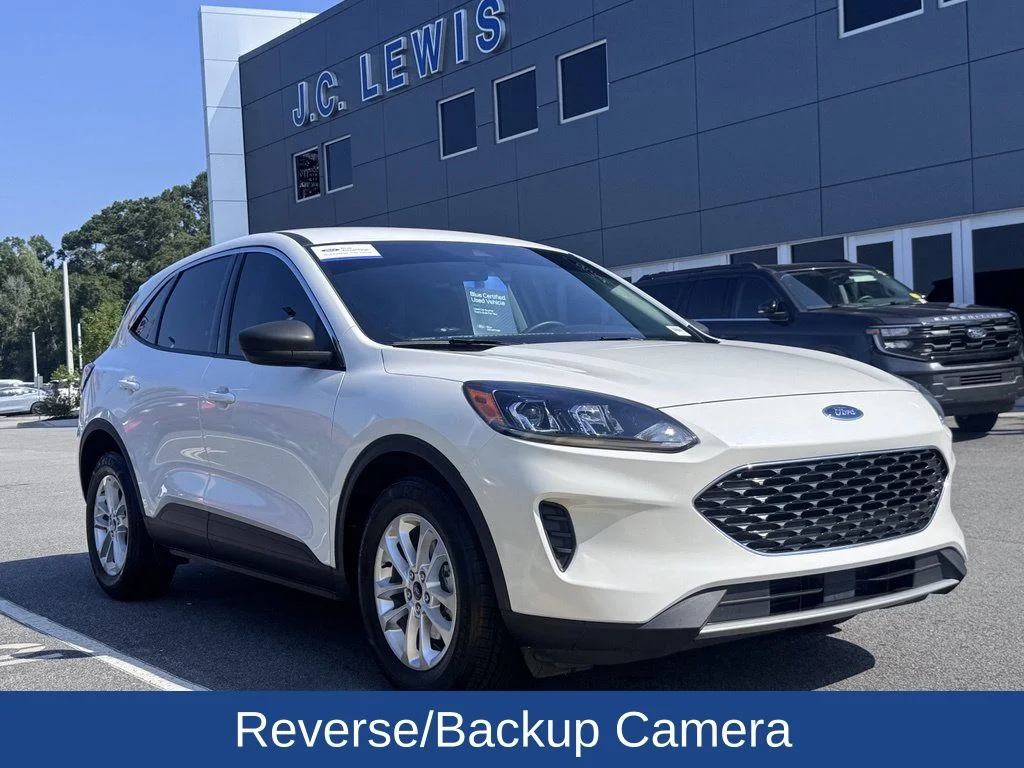 Certified Used 2022 Star White Ford SE image 2