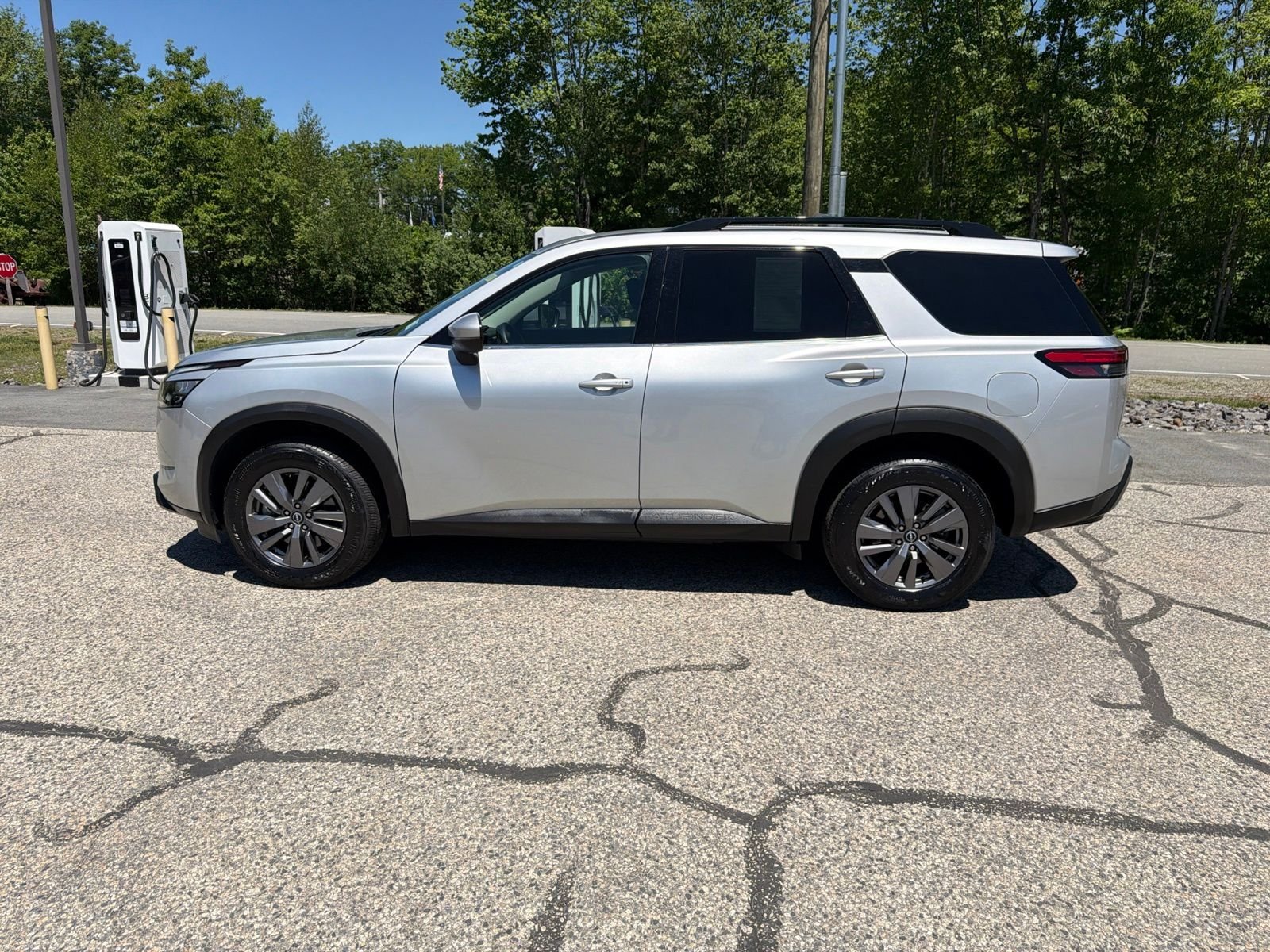 Used 2025 Silver Nissan SV image 4