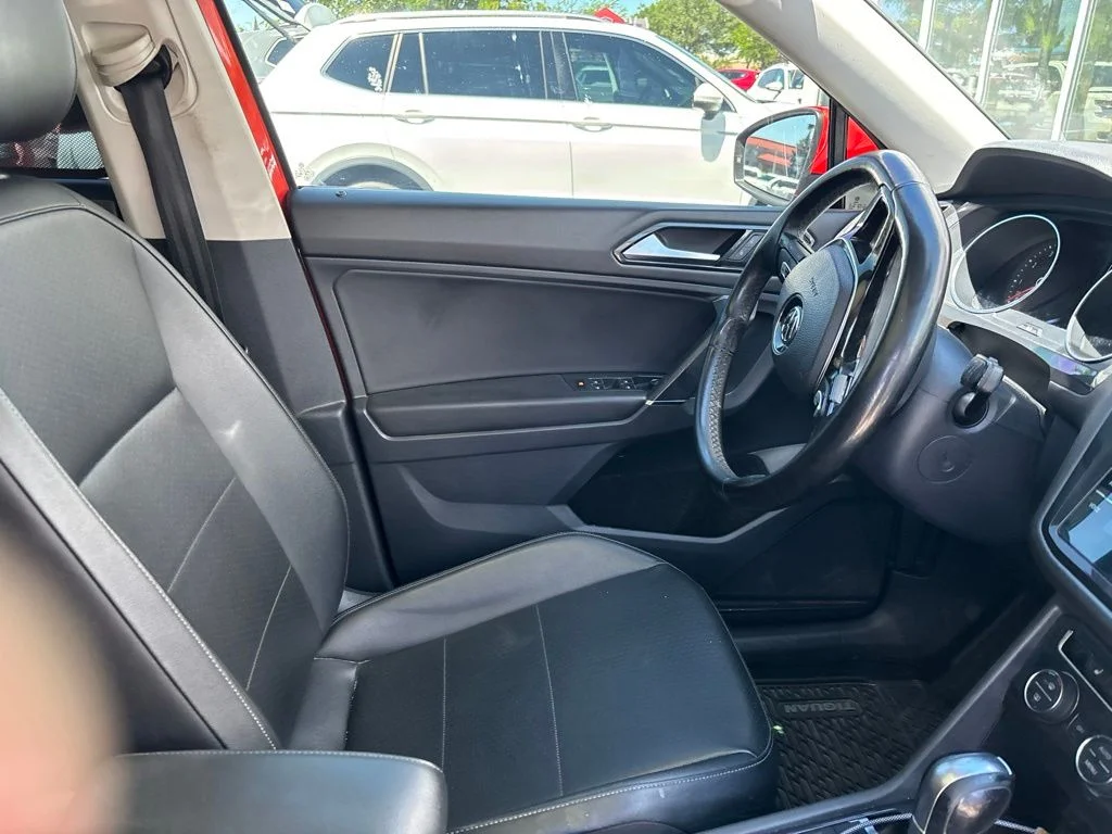 Used 2018 Orange Volkswagen 2.0T SE image 12