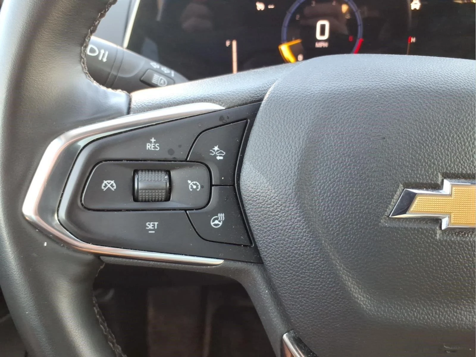 Used 2025 Sterling Gray Metallic Chevrolet LT image 20
