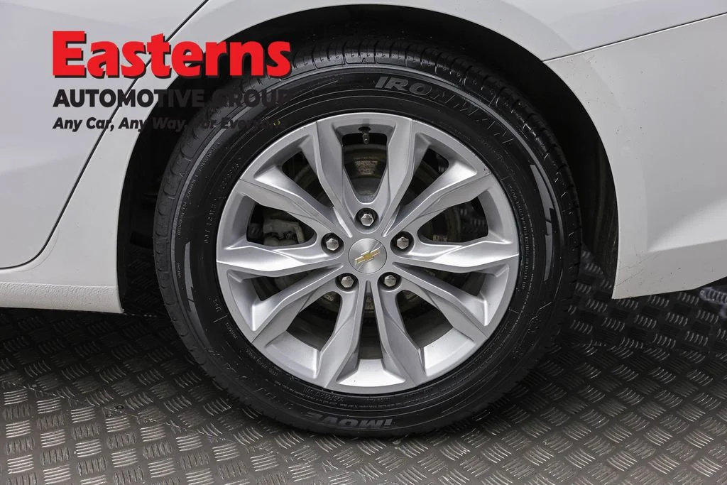 Used 2023 White Chevrolet LT image 8