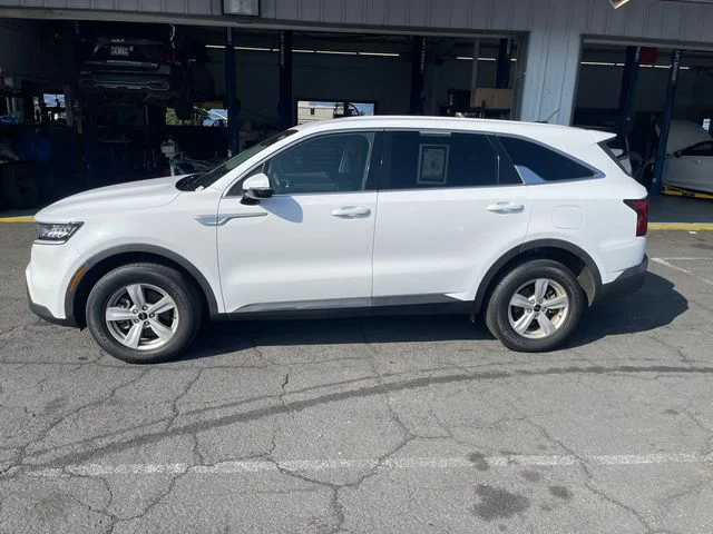 Used 2023 White Kia LX image 3