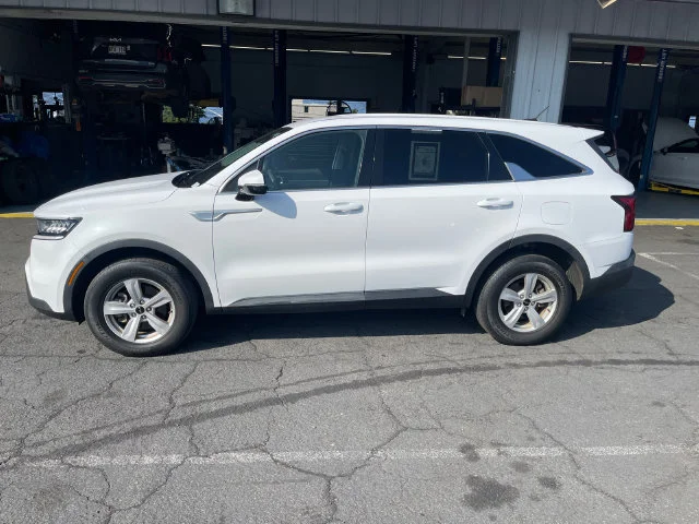Used 2023 White Kia LX image 3