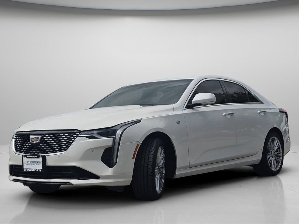 Used 2020 Crystal White Tricoat Cadillac Premium Luxury image 23