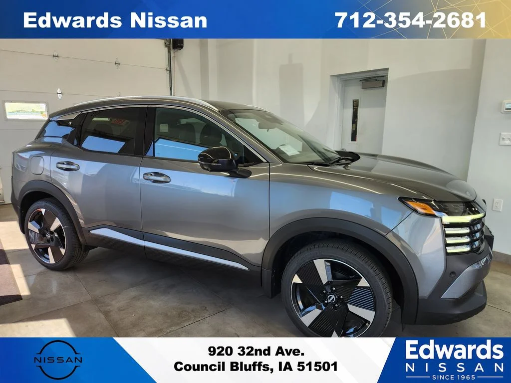 2026 Nissan Kicks 2.0 SR AWD's photo