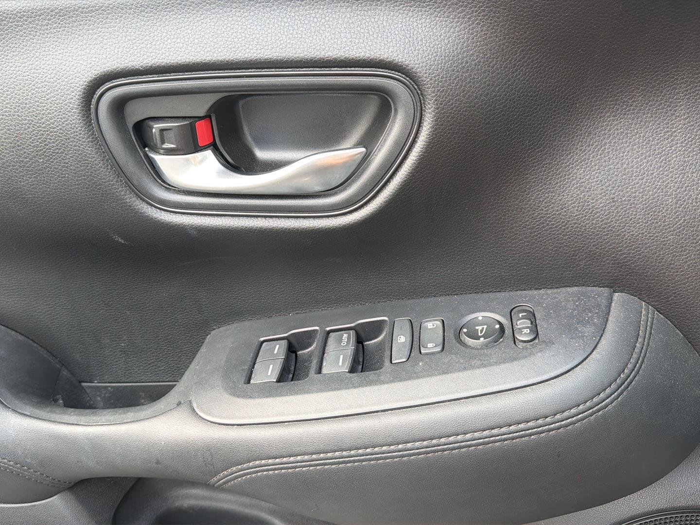Used 2024 Crystal Black Pearl Honda LX image 17