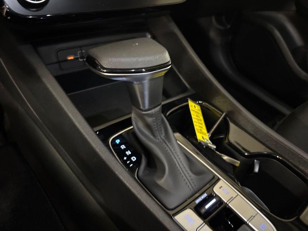 New 2026 White Hyundai SEL AWD image 20