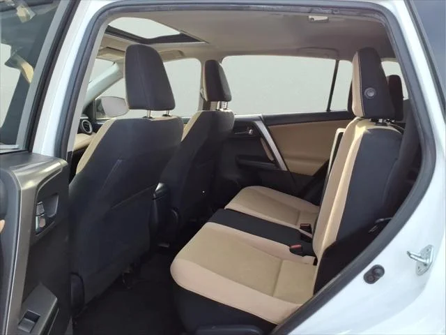 Certified Used 2017 SUPER WHITE Toyota  image 11