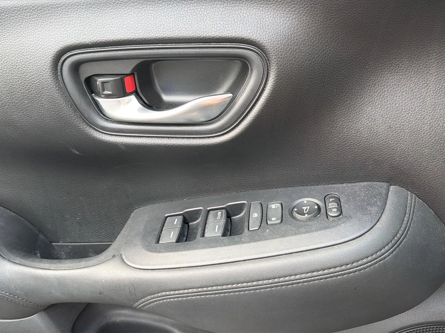 Used 2024 Crystal Black Pearl Honda LX image 17