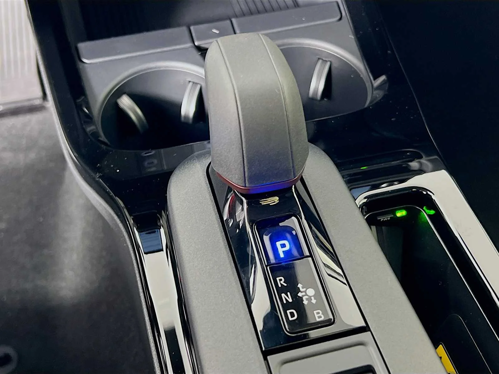2026 Toyota Prius Plug-In Hybrid — photo 12