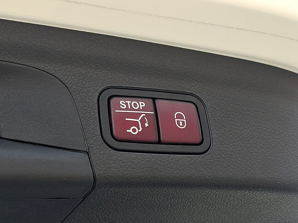 Certified Used 2023  Mercedes-Benz GLE 350 image 29
