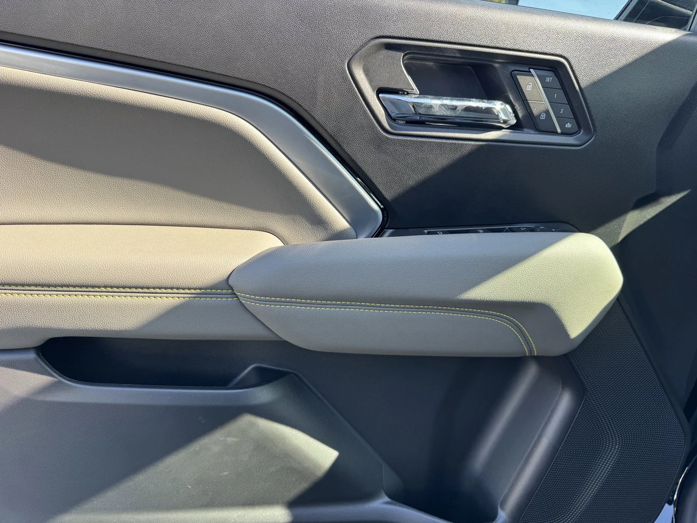 2026 Chevrolet Colorado ZR2 - Photo 16