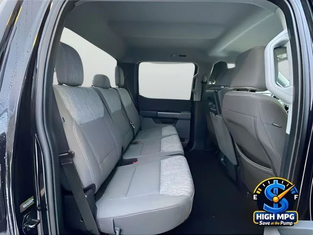 Used 2023 White Ford XLT image 14