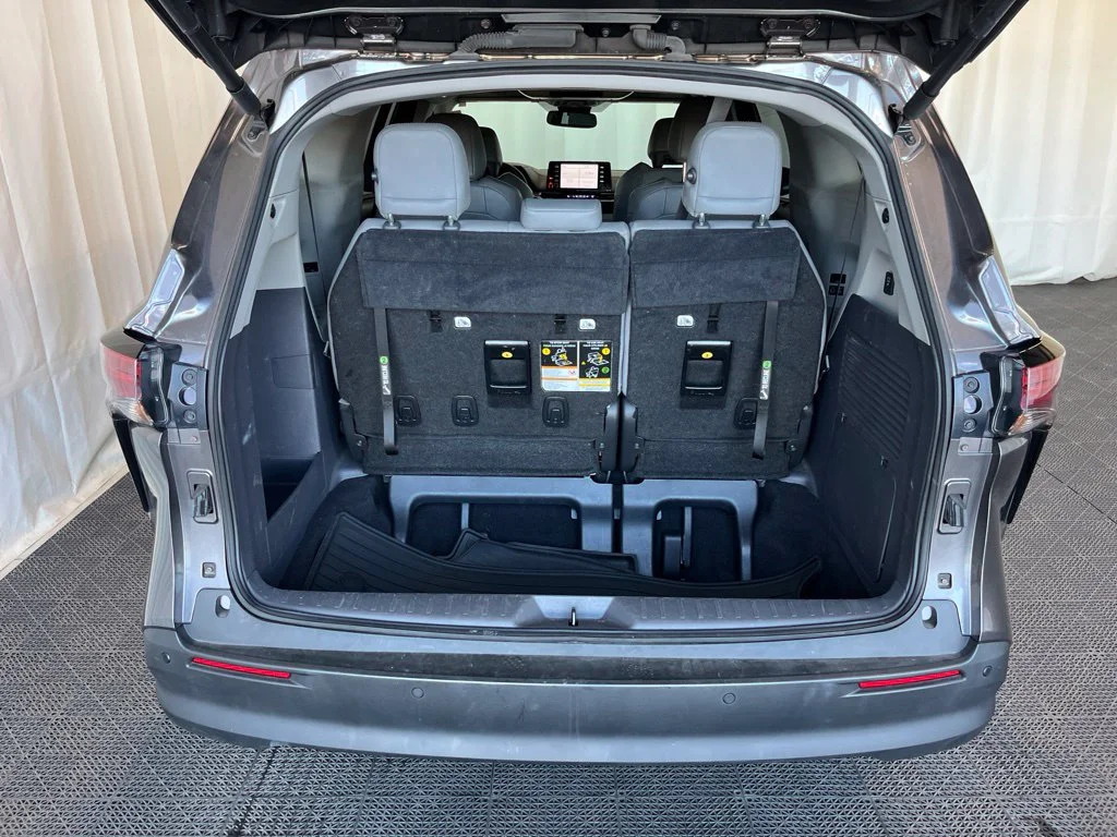 Used 2022 Gray Toyota XLE image 29