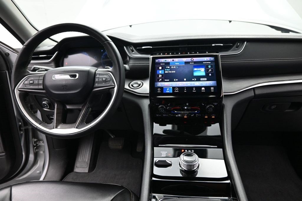 Used 2023 Silver Zynith Jeep Limited image 26