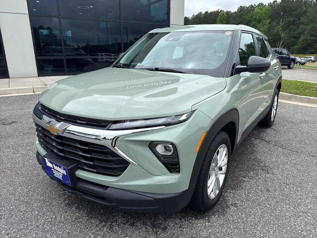 2025 Chevrolet Trailblazer LS's photo