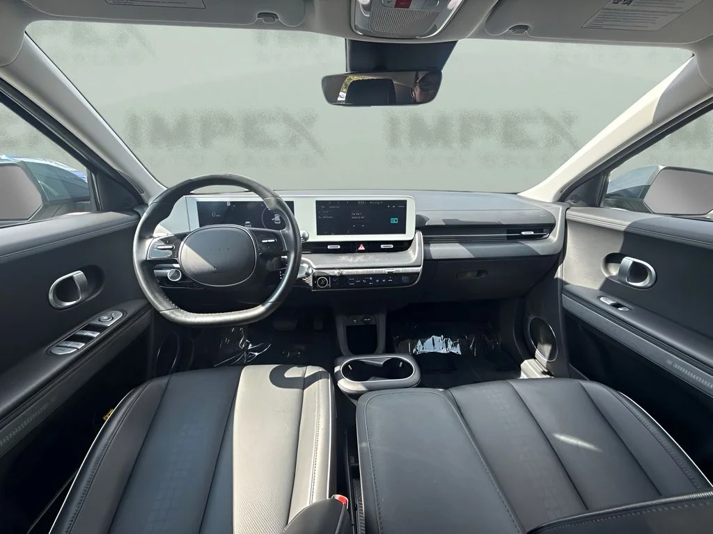 Used 2023 Green Hyundai SEL image 12
