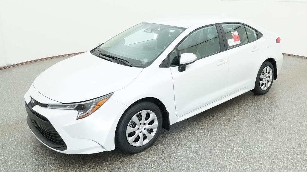 New 2026 Wind Chill Pearl Toyota LE image 31