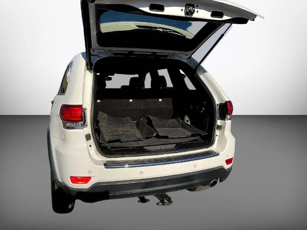 Used 2021 Bright White Clearcoat Jeep Limited image 7