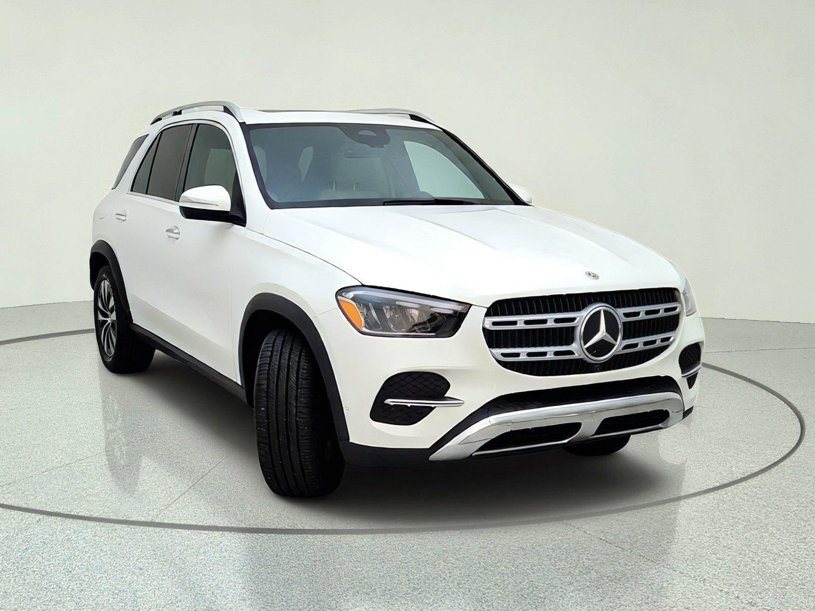 Certified Used 2026 Polar White Mercedes-Benz GLE 350 image 4