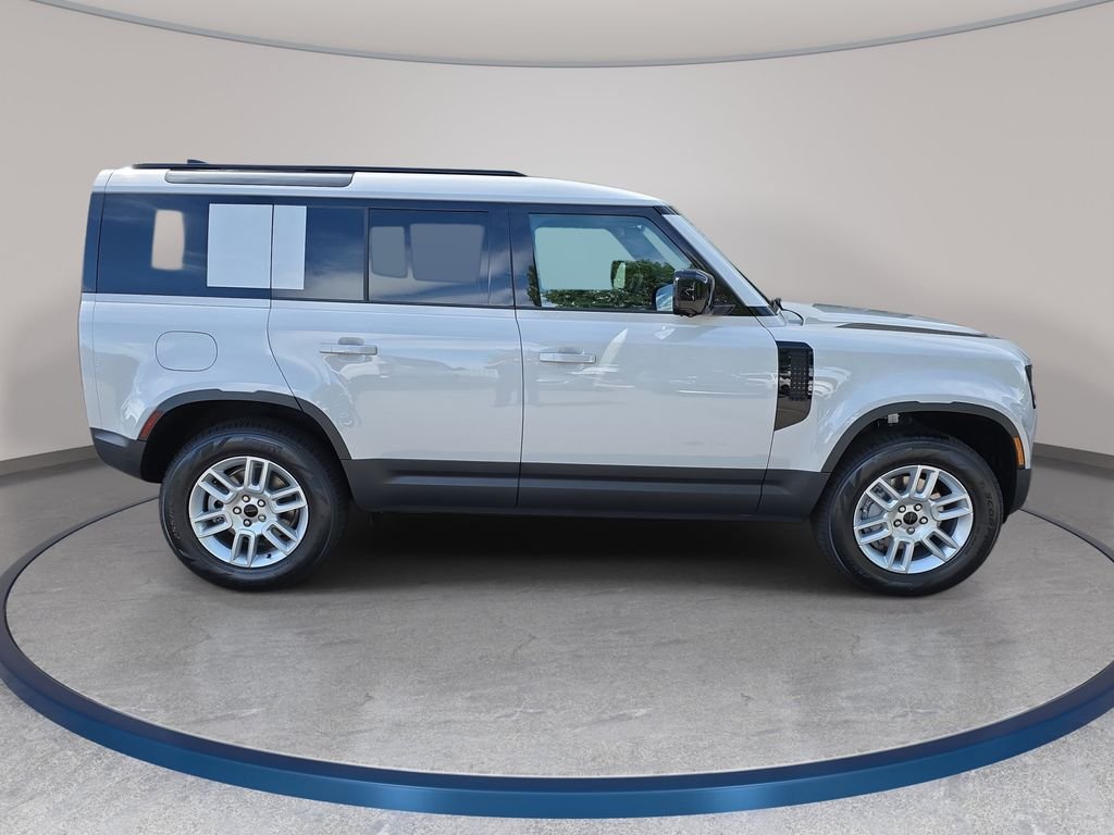 New 2026 Borasco Grey Land Rover S image 4