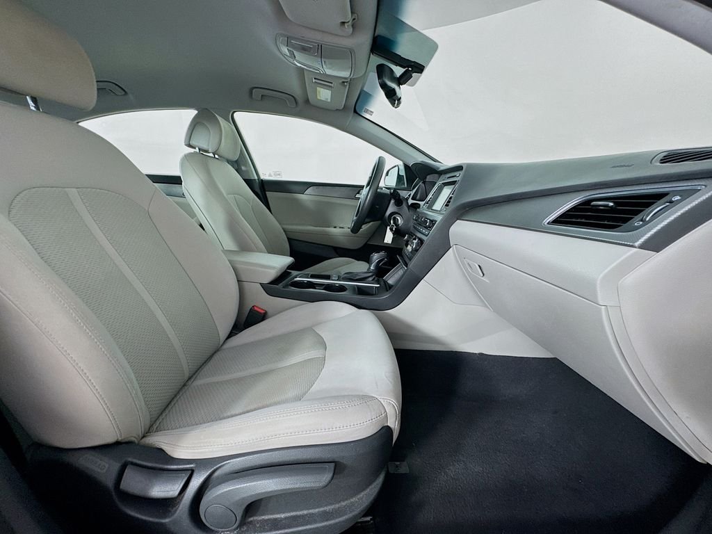 Used 2016 Symphony Silver Hyundai SE image 32