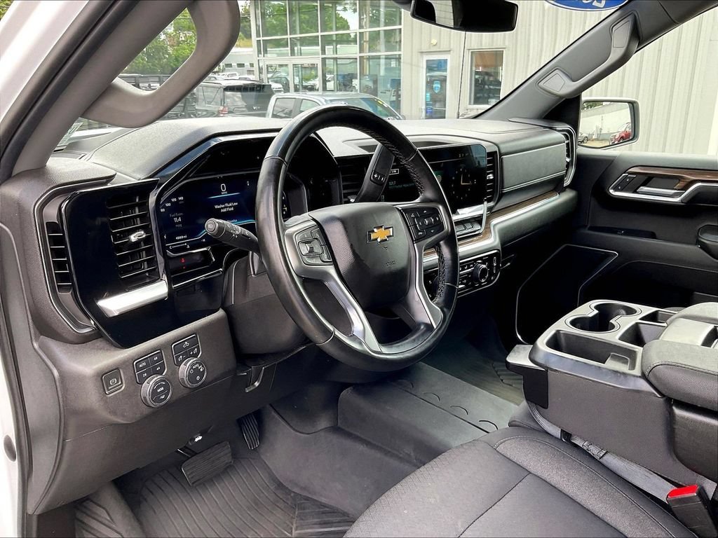 Used 2023 SUMMIT WHITE Chevrolet LT image 8