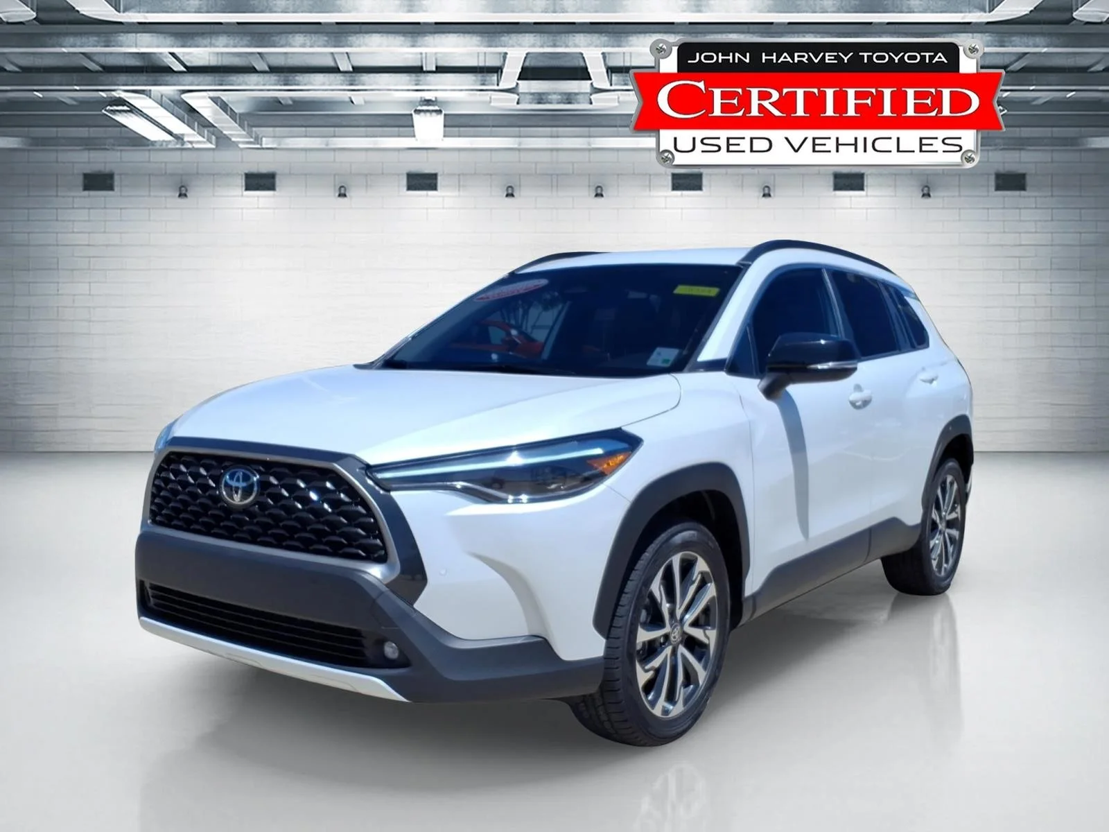 2025 Toyota Corolla Cross XLE