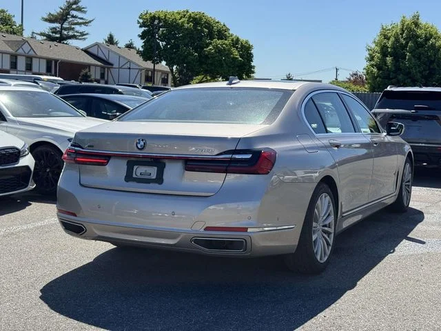 Used 2021 Beige BMW 740i xDrive image 9