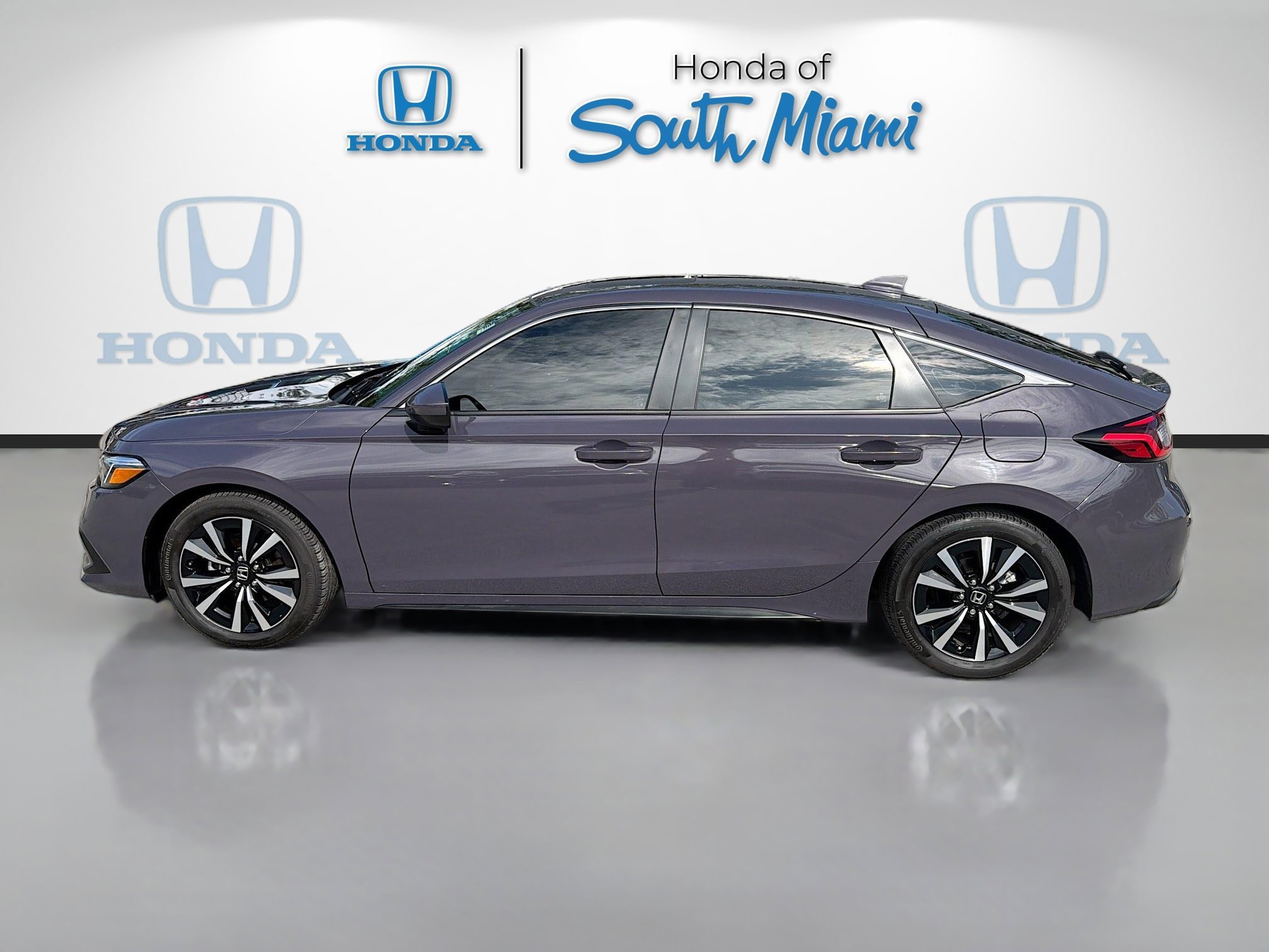 2024 Honda Civic Hatchback EX-L - Photo 4