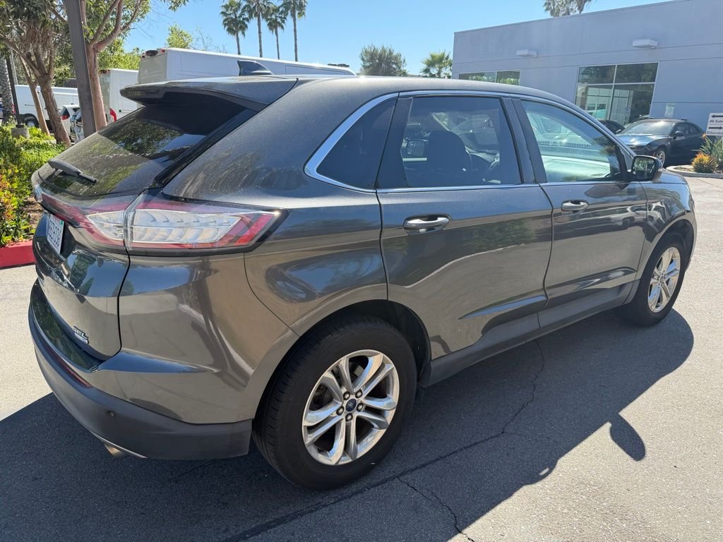 Used 2018 Gray Ford SEL image 10