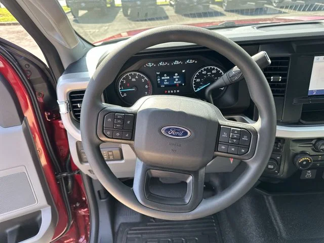New 2026 Ruby Red Metallic Tinted Clearcoat Ford F-250® XLT image 12