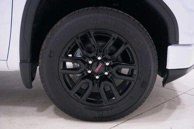 New 2026 Summit White GMC Elevation image 5