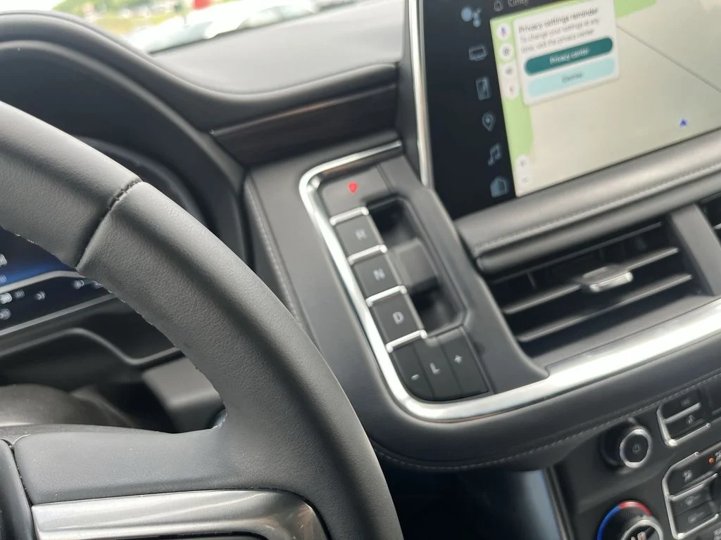 Used 2023 Gray Chevrolet Z71 image 26