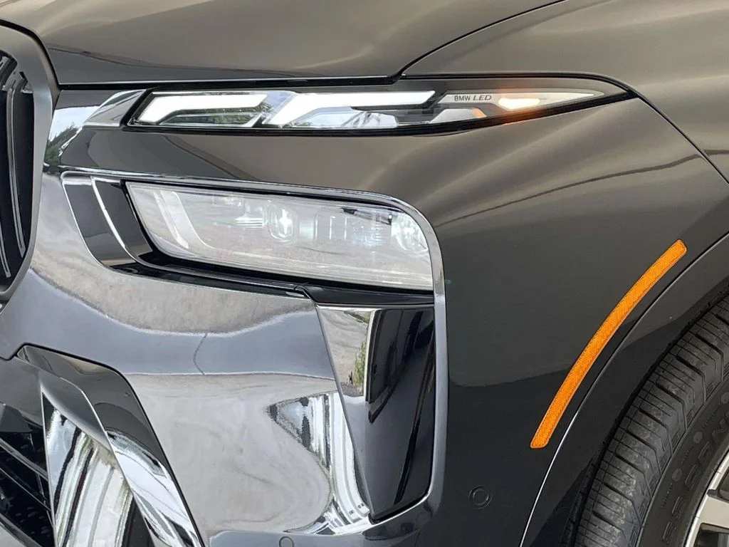 New 2027 Black BMW xDrive40i image 9
