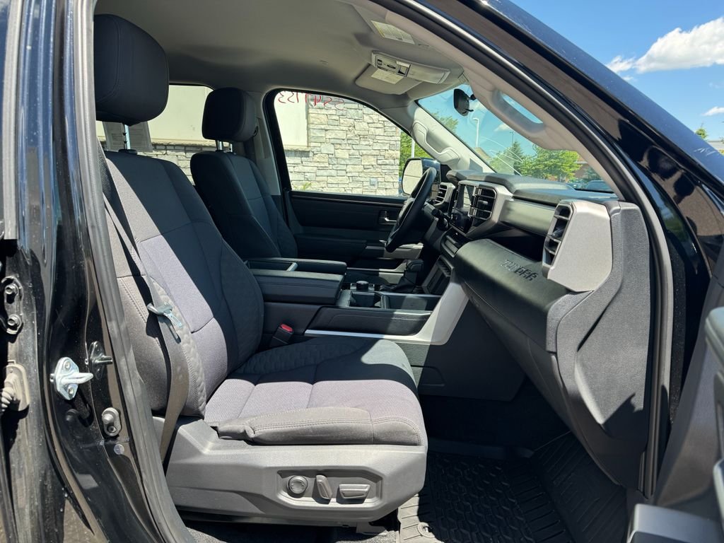 Used 2022 Midnight Black Metallic Toyota SR5 image 7