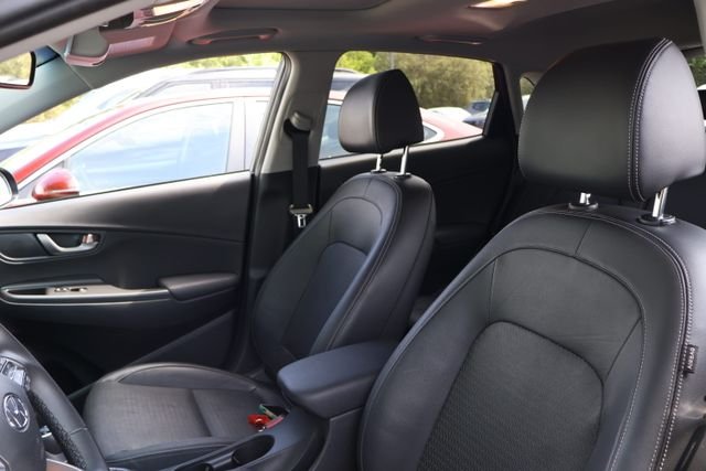 Used 2018 Gray Hyundai Limited image 12
