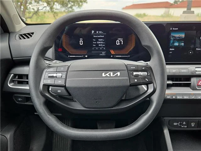 Used 2025 Snow White Pearl KIA LXS (IVT) image 12