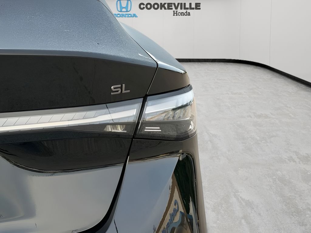 Used 2026 Super Black Nissan SL image 9