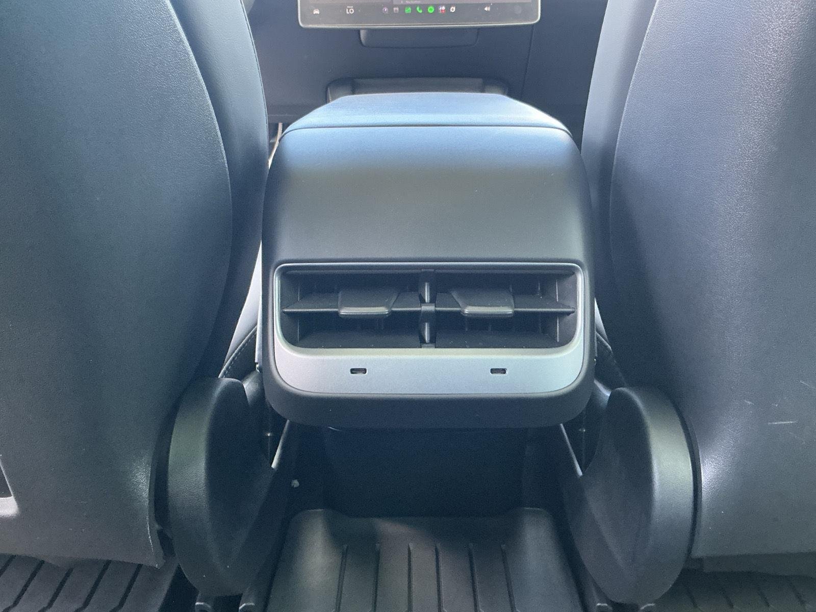 Used 2022  Tesla Long Range image 13
