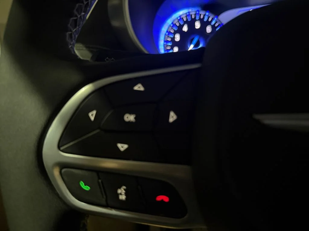 Used 2023 White Chrysler Touring L image 23