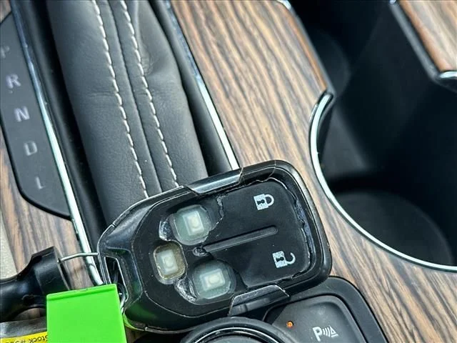 Used 2019 Red GMC Denali image 32