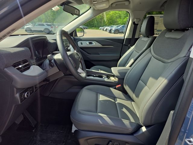 New 2026 Vapor Blue Metallic Ford Active image 45