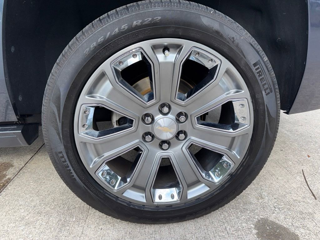 Used 2019 SHADOW GRAY METALLIC Chevrolet Premier image 45